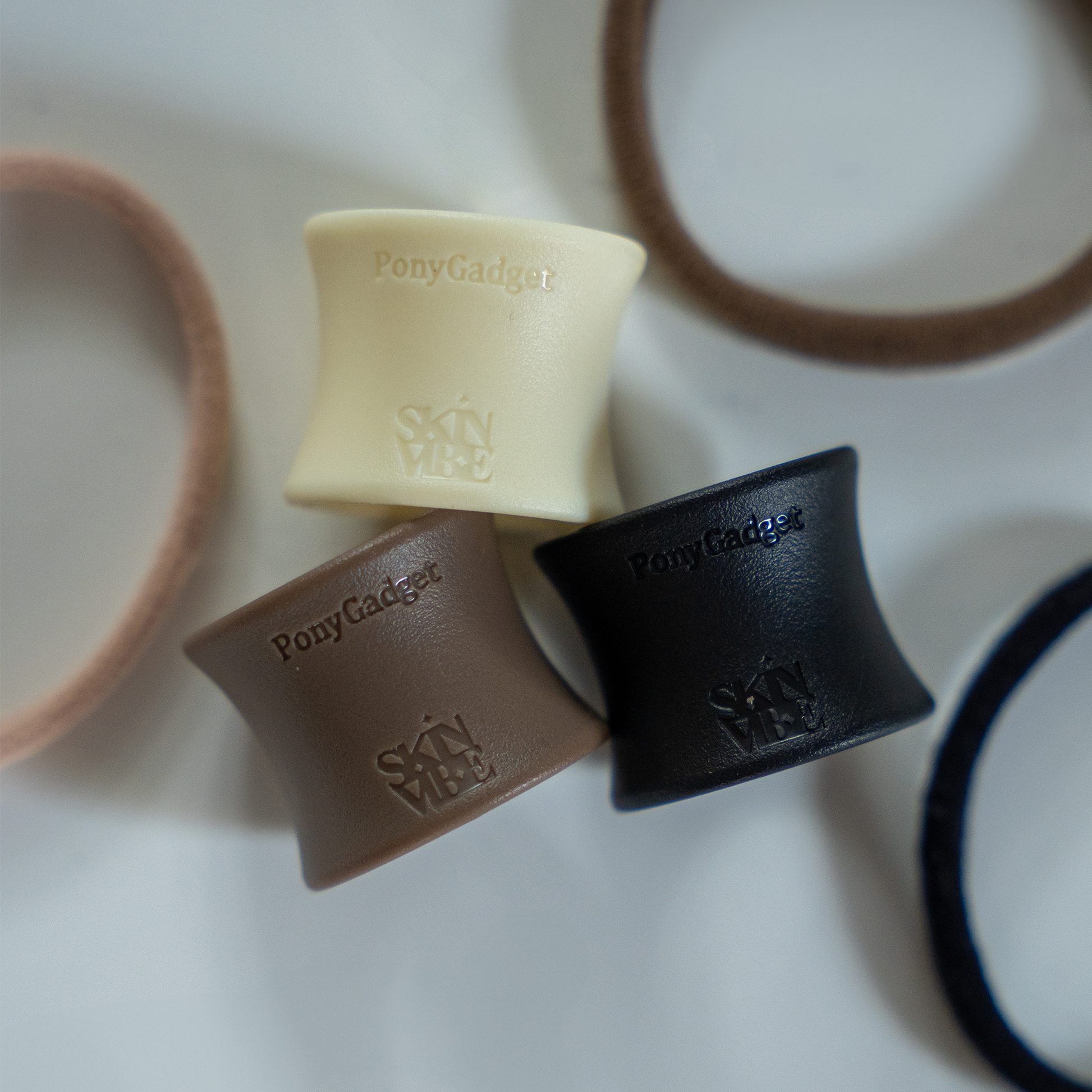 PonyGadget kremowy brązowy czarny